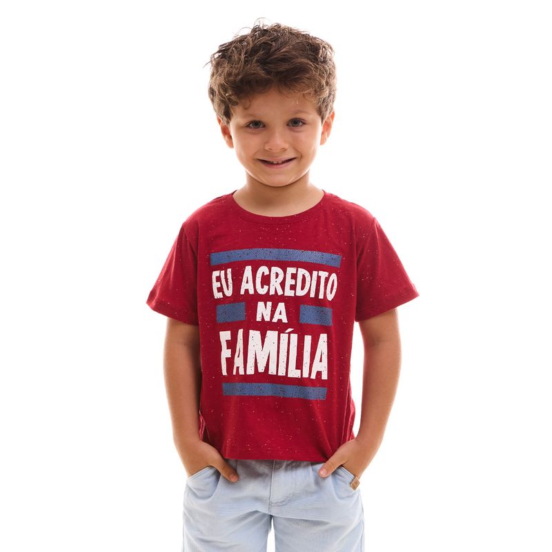 camiseta-infantil-eu-acredito-na-familia-menino-vermelho-frente