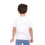 camiseta-infantil-que-nenhuma-familia-termine-por-falta-de-amor-branco-menino-costas