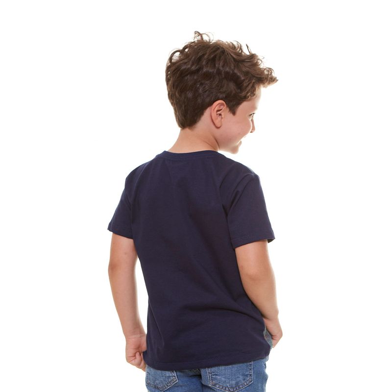 camiseta-infantil-maria-passa-a-frente-menino-costas